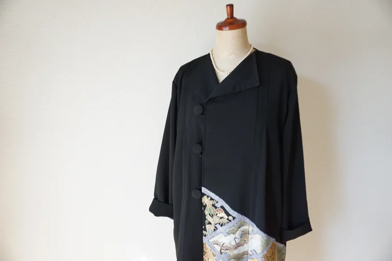 襟元のデザイン